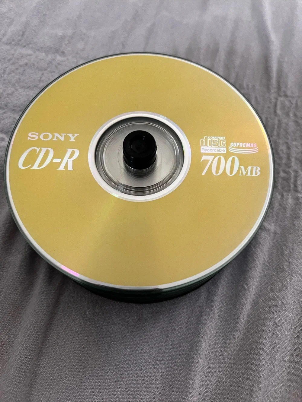 Set of 24 Sony CD-R 700MB Gold Recordable Discs - Pack